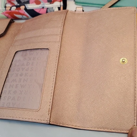kate spade Metallic Rose Gold Wristlet Wallet - Picture 4 of 4